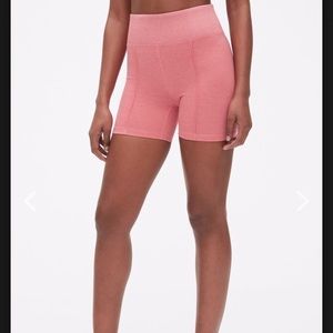 GapFit Brushed Jersey Tech Yoga Shorts